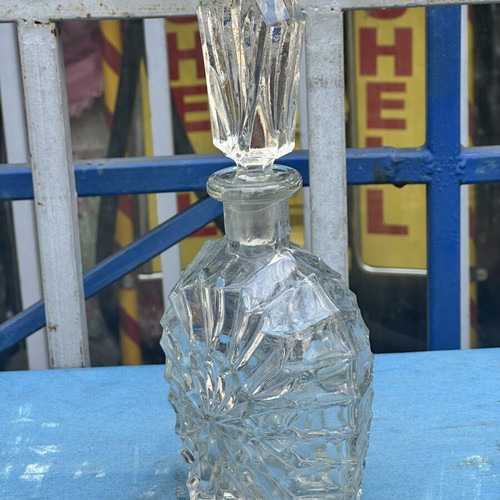 Vintage Crystal Whiskey Decanter with Stopper used, heavy cut glass