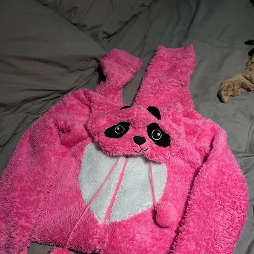 Pink panda onesie pajama like new, very soft fabric