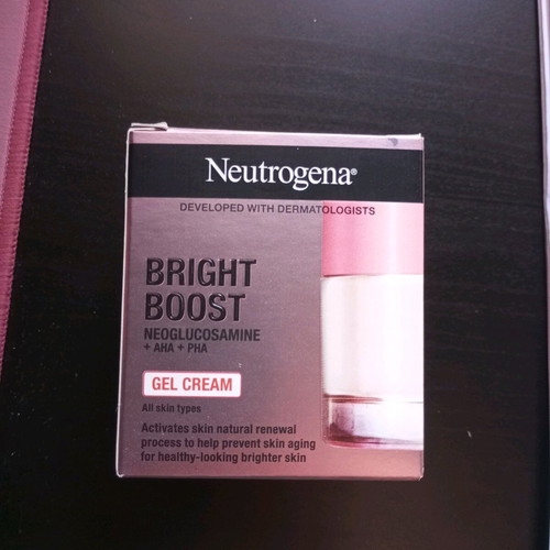 Neutrogena Bright Boost gel cream 50ml new