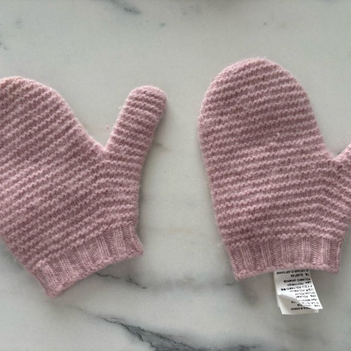 Benetton fingerless gloves pink 4-6 years like new