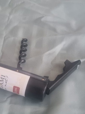 Corkscrew opener new