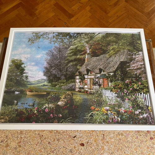 Puzzle 1000 pieces in frame like new, set of 2