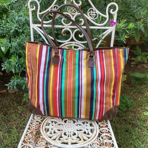 Striped multicolor shoulder bag like new with brown details