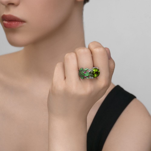 Frog-shaped ring with green cubic zirconia, new, bohemian style