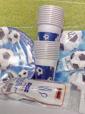 Football party supplies new, set of 20 cups, 20 napkins, 20 spoons, 10 plates