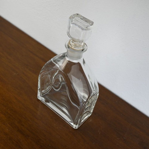 Glass decanter with square shape and stopper like new