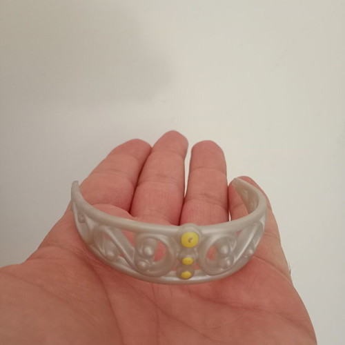 Doll tiara used