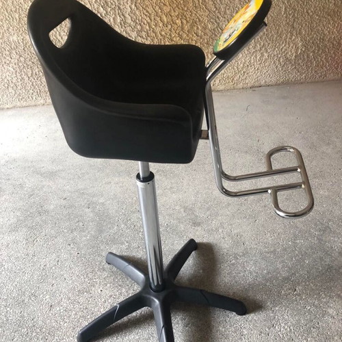 Hairdressing children's chair new