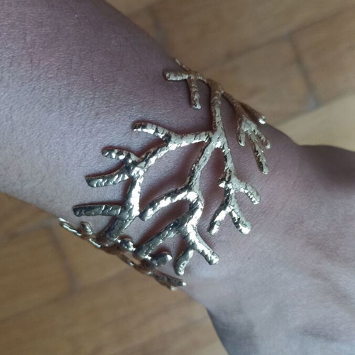 Bracelet and ring set with gold coral like new