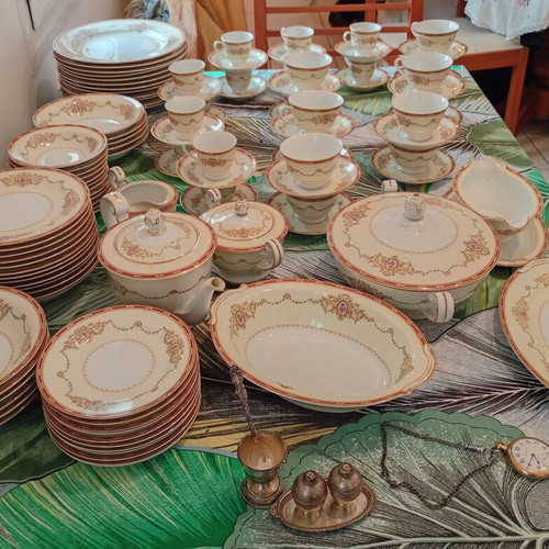 Noritake Japanese serving set like new, collectible