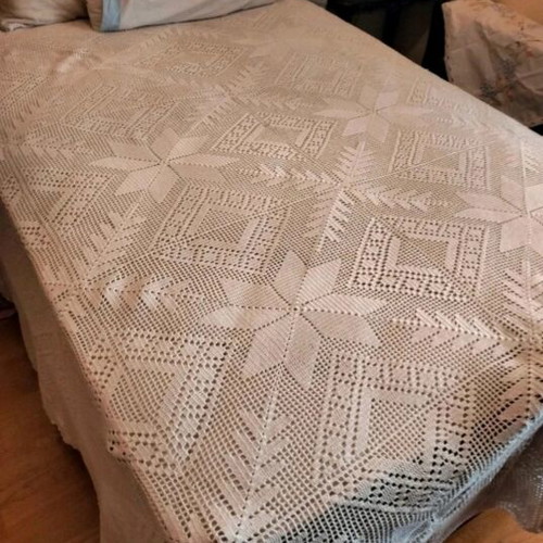 Handmade beige blanket with star design like new