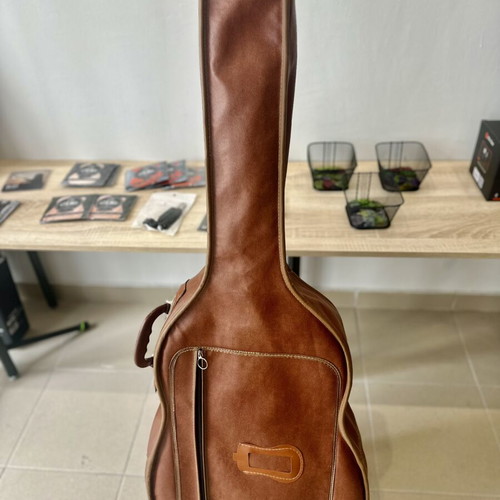 Alhambra 4PX classical guitar 1981 solid top like new with original case