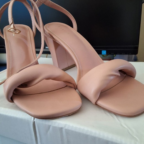 Mohito pink sandals with 9 cm heels like new, size 38