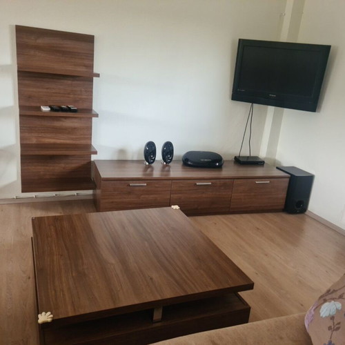 Neoset Coffee Table like new, heavy wood, walnut finish, 100x100 cm