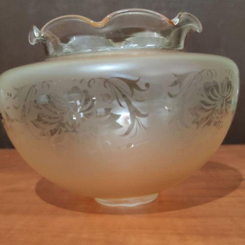 Vintage glass lamp shade for hurricane lamp, like new