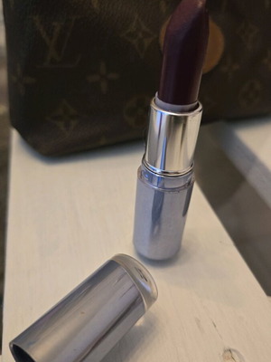 Nivea lipstick dark purple like new