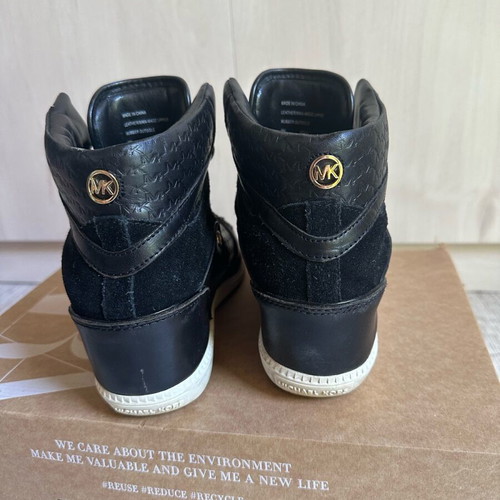 Michael Kors women's shoes in very poor condition