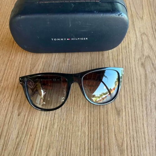 Tommy Hilfiger men's sunglasses like new, black and brown