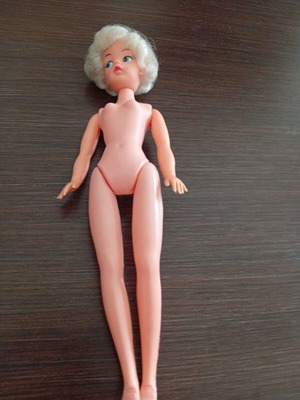 Sindy Pedigree doll used, 1970s authentic made in Hong Kong