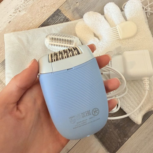 Philips 4000 BRE247/00 epilator for smooth skin