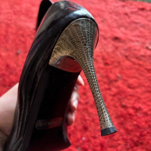 Peep toe pumps used, black with gold heel size 37