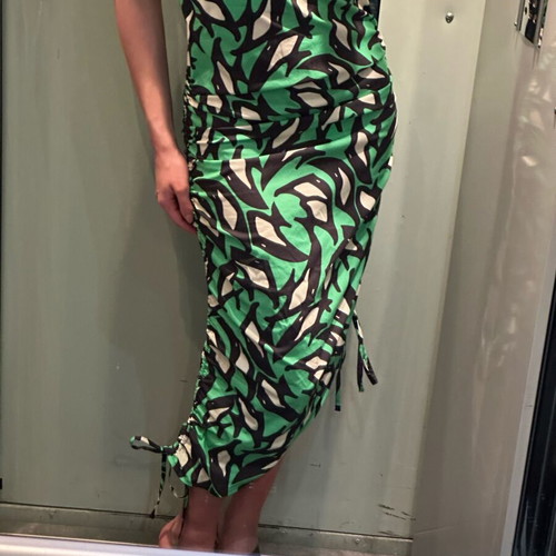 Love+Alicia dress new with tags, size M, black and green