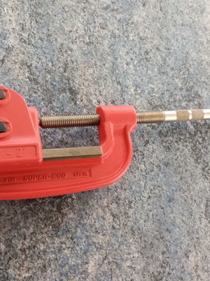 SuperEgo pipe cutter new, for pipes 1/8" to 2"