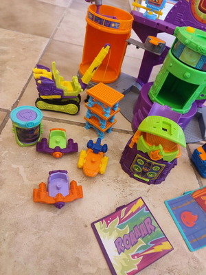 Super Thing's collectible figures used