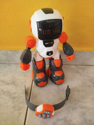 Zita Toys robot toy like new