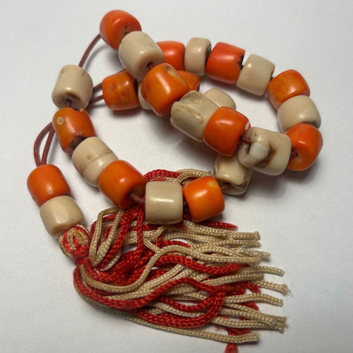 Worry beads made of genuine coral like new