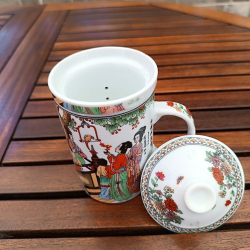 Tea brewing cup with Chinese motifs 250 ml like new
