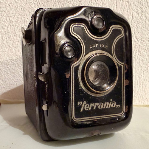Ferrania Box CHF 10.5 camera used, 1938 vintage