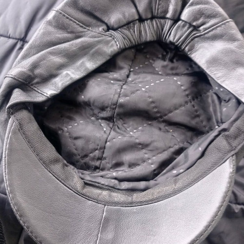 Black leather imitation tragiaška hat used