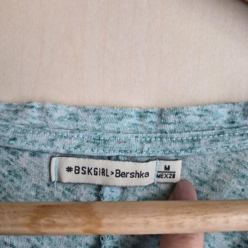 Bershka T-shirt in turquoise color like new, size M