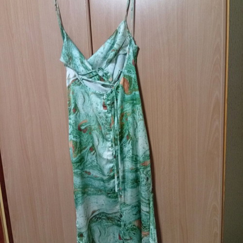 Summer Airy Dress Green like new by Missguided
