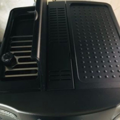 DeLonghi Magnifica ESAM 4000 Espresso machine with grinder and milk frother