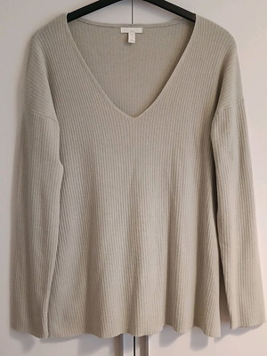 H&M women's V-neck sweater new, light green, size L