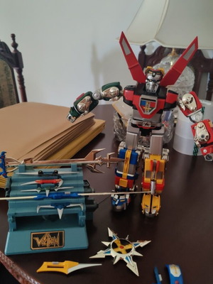 Фигура Soul of Chogokin GX-71 Voltron като нова с аксесоари