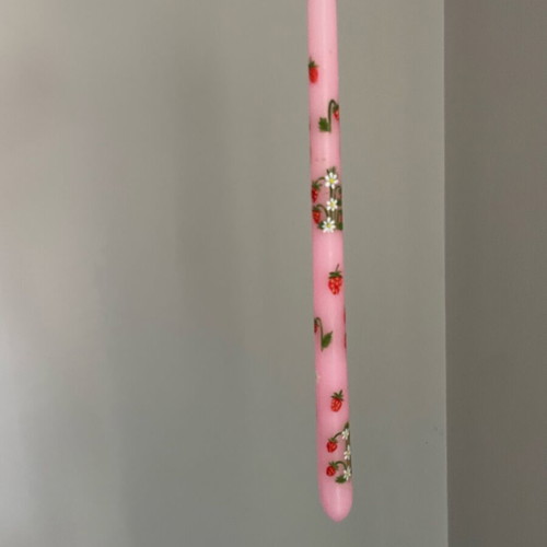 Candle with strawberries new, hand-painted
