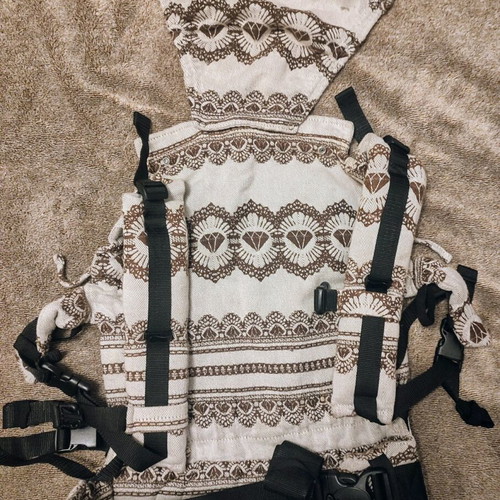 Ergonomic baby carrier with clips used, adjustable, cotton