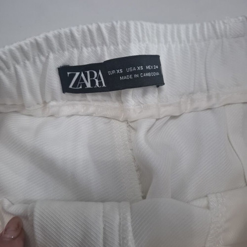 Zara high-waisted white pants with pleats size XS like new