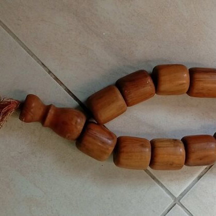 Wooden decorative komboloi like new with rectangular beads