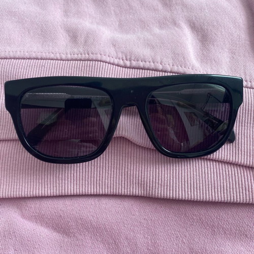 Brut sunglasses like new, black