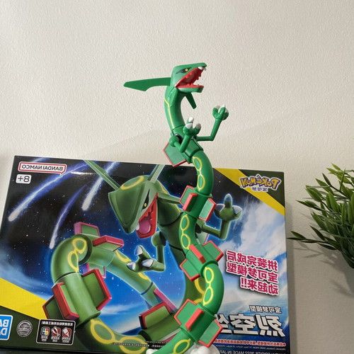 Pokemon Rayquaza Bandai figure new, Emerald legendary