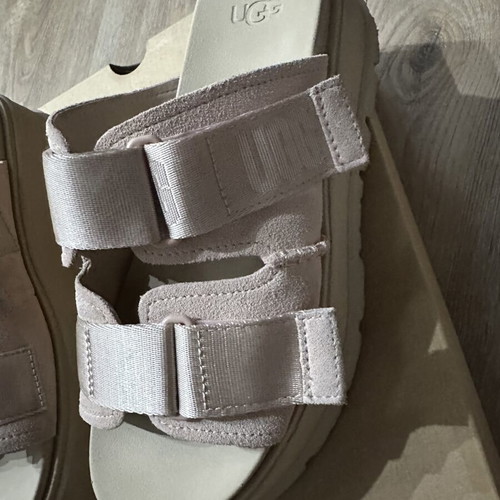 Ugg leather platform sandals size 39, pink