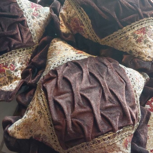 Velvet decorative pillows 30×30 cm, set of 3