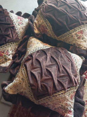 Velvet decorative pillows 30×30 cm, set of 3