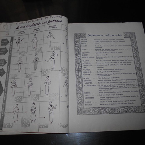 Singer Illustrated Sewing Machine Catalog used, 1952 edition, French text
