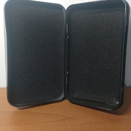 Metal empty box from str8 perfume like new