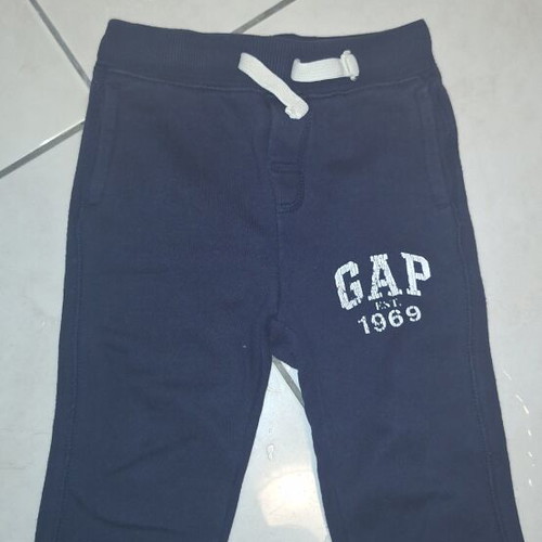 GAP toddler set with zip-up hoodie and pants for 18-24 months